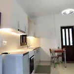 αγιονέρι Mouzaki